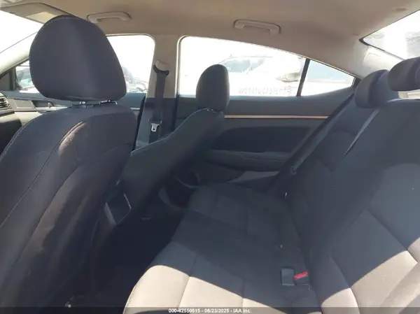 5NPD84LF9JH396662 2018 HYUNDAI ELANTRA - Image 8