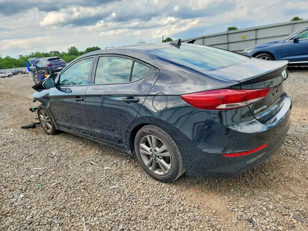 5NPD84LF9JH397696 2018 HYUNDAI ELANTRA - Image 2