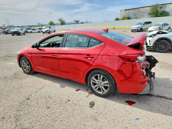 5NPD84LF9JH400807 2018 HYUNDAI ELANTRA - Image 2