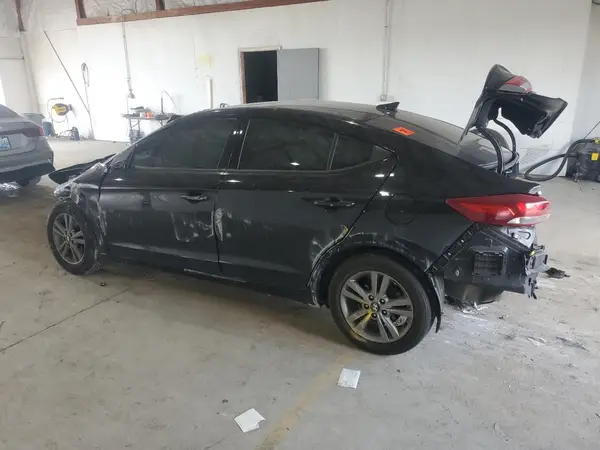5NPD84LF9JH402850 2018 HYUNDAI ELANTRA - Image 2