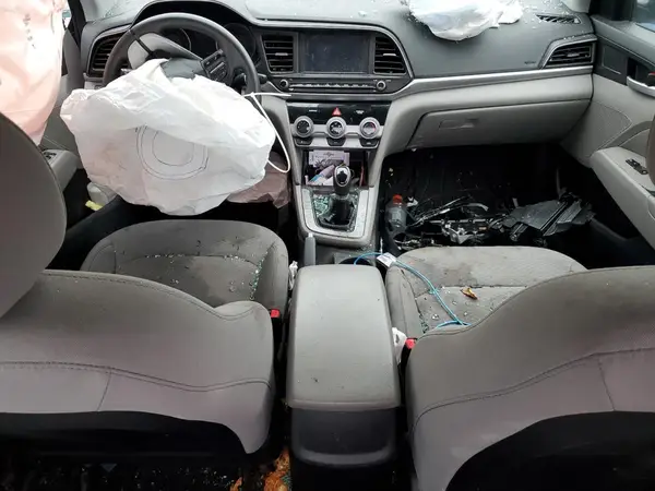 5NPD84LF9KH404759 2019 HYUNDAI ELANTRA - Image 8