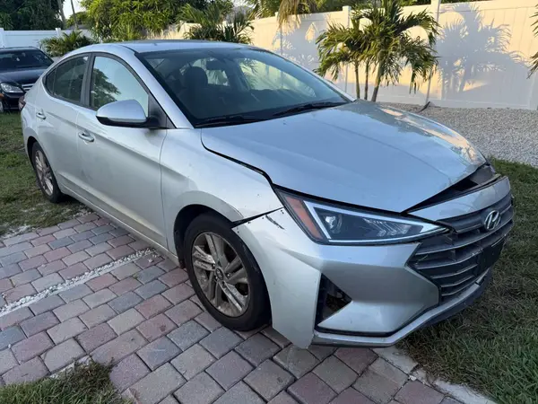 5NPD84LF9KH411257 2019 HYUNDAI ELANTRA - Image 1