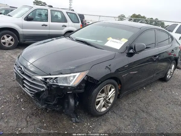 5NPD84LF9KH411484 2019 HYUNDAI ELANTRA - Image 2