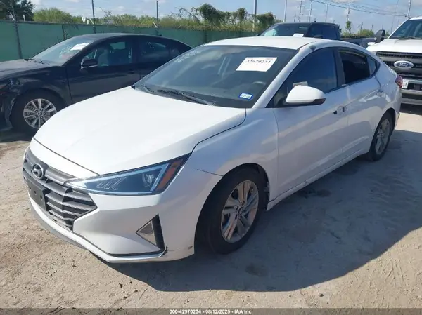 5NPD84LF9KH413610 2019 HYUNDAI ELANTRA - Image 2