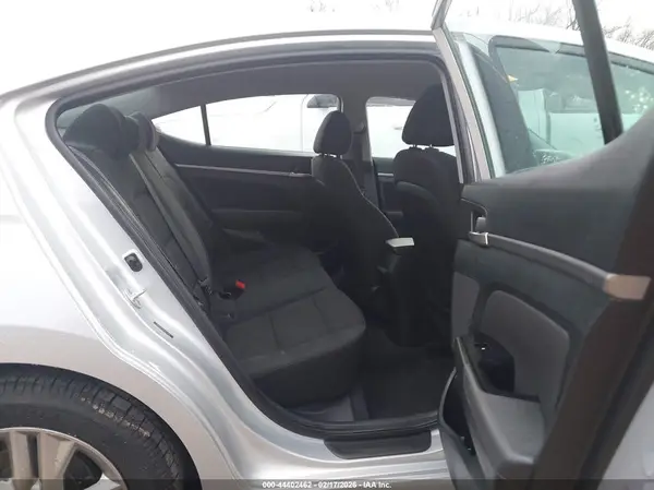 5NPD84LF9KH414675 2019 HYUNDAI ELANTRA - Image 8