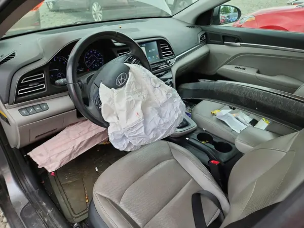 5NPD84LF9KH415308 2019 HYUNDAI ELANTRA - Image 8