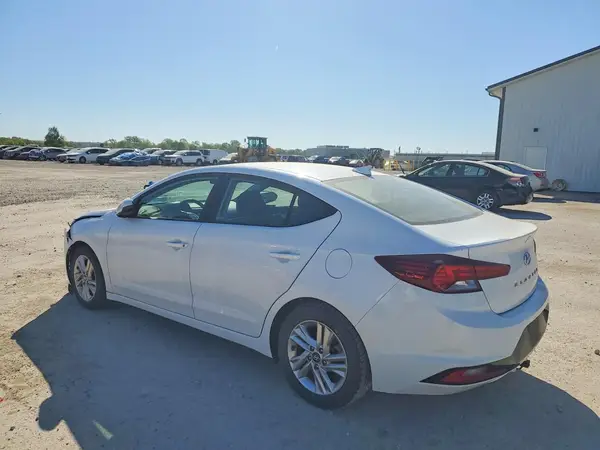 5NPD84LF9KH417480 2019 HYUNDAI ELANTRA - Image 2