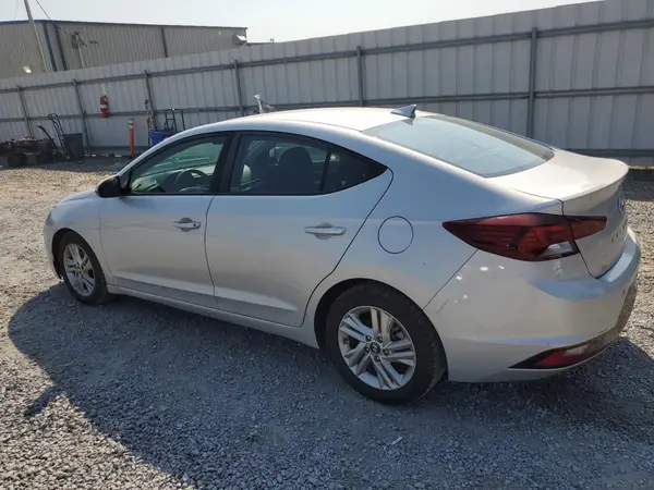 5NPD84LF9KH418239 2019 HYUNDAI ELANTRA - Image 2