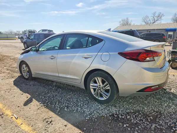 5NPD84LF9KH418516 2019 HYUNDAI ELANTRA - Image 2