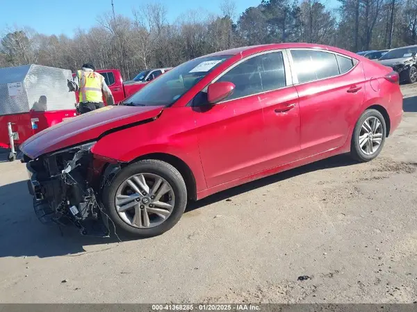 5NPD84LF9KH421898 2019 HYUNDAI ELANTRA - Image 1
