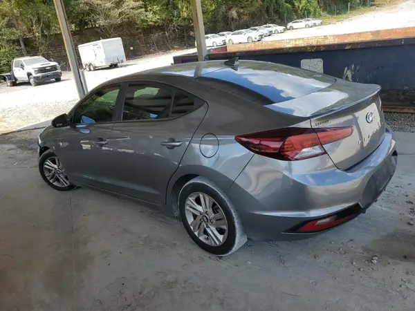 5NPD84LF9KH422419 2019 HYUNDAI ELANTRA - Image 2