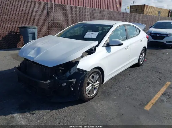 5NPD84LF9KH423859 2019 HYUNDAI ELANTRA - Image 2