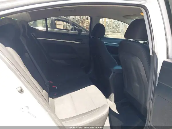 5NPD84LF9KH424932 2019 HYUNDAI ELANTRA - Image 8
