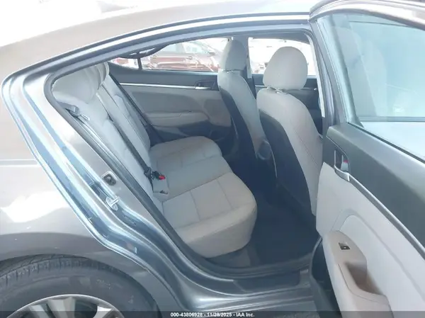 5NPD84LF9KH435882 2019 HYUNDAI ELANTRA - Image 8