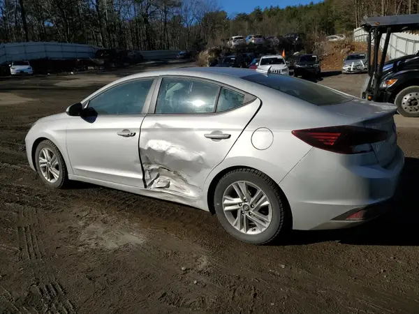 5NPD84LF9KH438328 2019 HYUNDAI ELANTRA - Image 2
