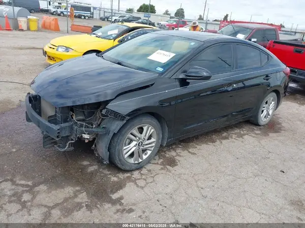 5NPD84LF9KH442881 2019 HYUNDAI ELANTRA - Image 2