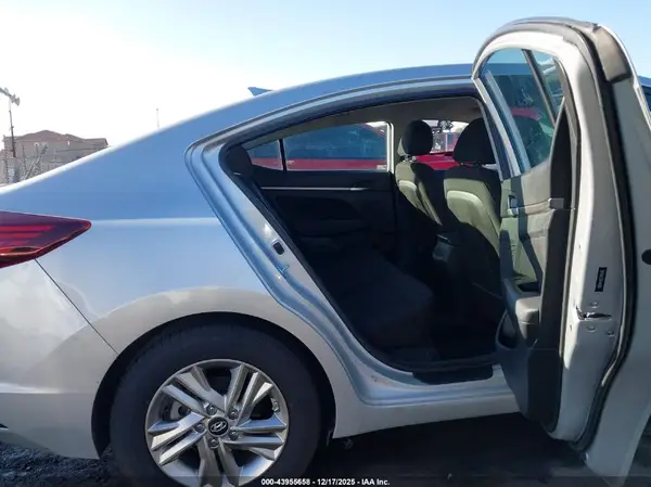 5NPD84LF9KH446865 2019 HYUNDAI ELANTRA - Image 8