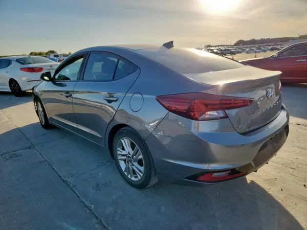 5NPD84LF9KH462368 2019 HYUNDAI ELANTRA - Image 2