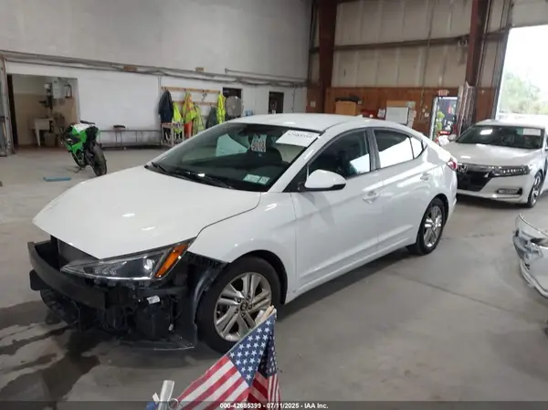 5NPD84LF9KH463794 2019 HYUNDAI ELANTRA - Image 2