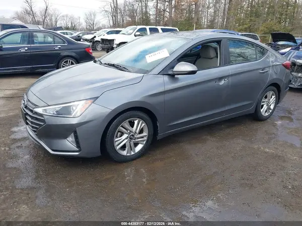 5NPD84LF9KH464556 2019 HYUNDAI ELANTRA - Image 2