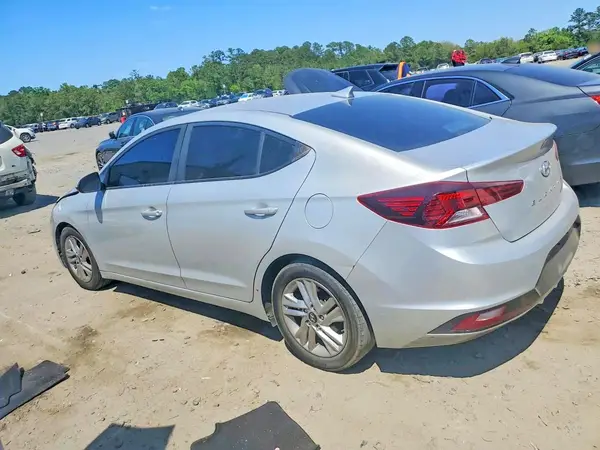 5NPD84LF9KH465948 2019 HYUNDAI ELANTRA - Image 2