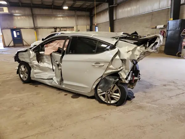 5NPD84LF9KH474102 2019 HYUNDAI ELANTRA - Image 2