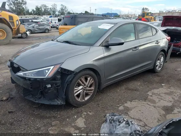 5NPD84LF9KH477677 2019 HYUNDAI ELANTRA - Image 2
