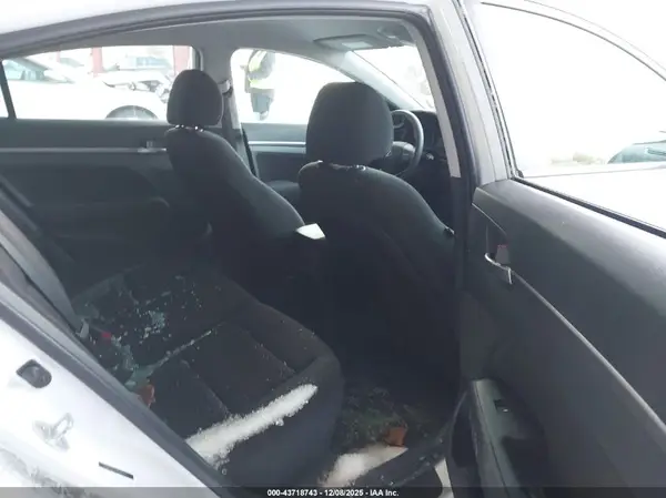 5NPD84LF9KH477792 2019 HYUNDAI ELANTRA - Image 8