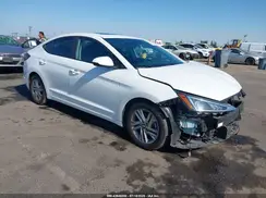 5NPD84LF9KH478070 2019 HYUNDAI ELANTRA