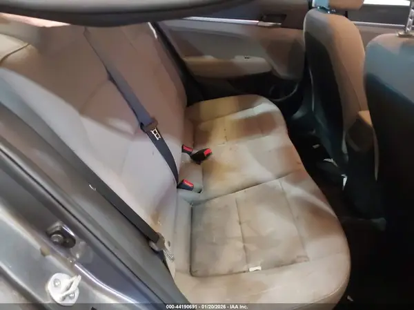 5NPD84LF9KH479087 2019 HYUNDAI ELANTRA - Image 8