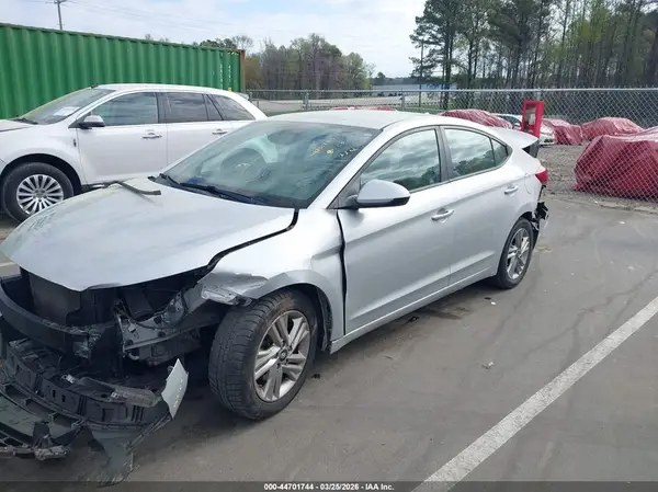 5NPD84LF9LH526488 2020 HYUNDAI ELANTRA - Image 2