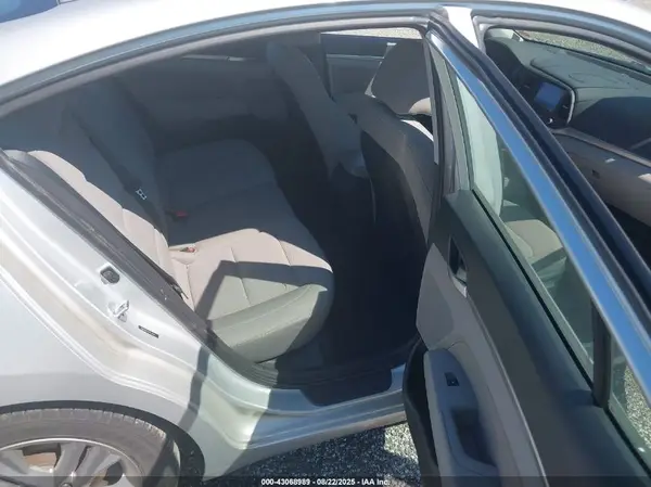 5NPD84LF9LH531898 2020 HYUNDAI ELANTRA - Image 8