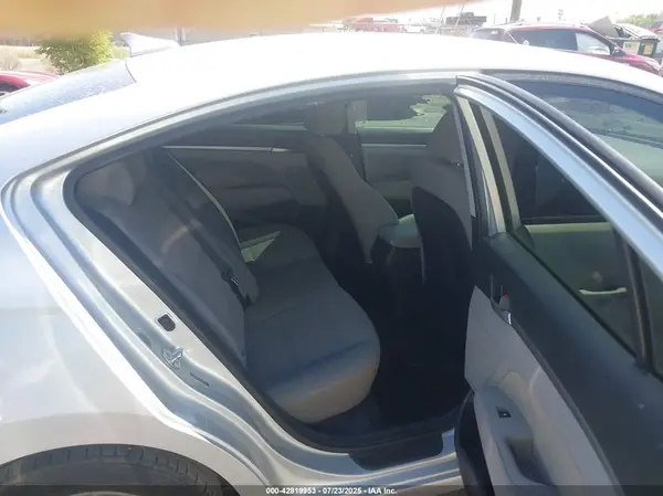 5NPD84LF9LH532825 2020 HYUNDAI ELANTRA - Image 8