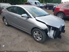 5NPD84LF9LH570135 2020 HYUNDAI ELANTRA