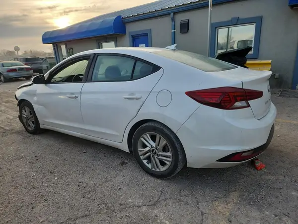 5NPD84LF9LH579241 2020 HYUNDAI ELANTRA - Image 2