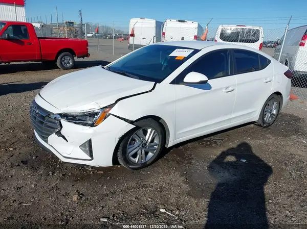5NPD84LF9LH587758 2020 HYUNDAI ELANTRA - Image 2