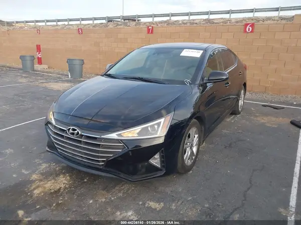 5NPD84LF9LH596198 2020 HYUNDAI ELANTRA - Image 2