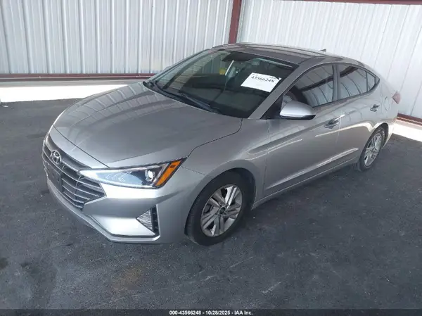 5NPD84LF9LH611329 2020 HYUNDAI ELANTRA - Image 2