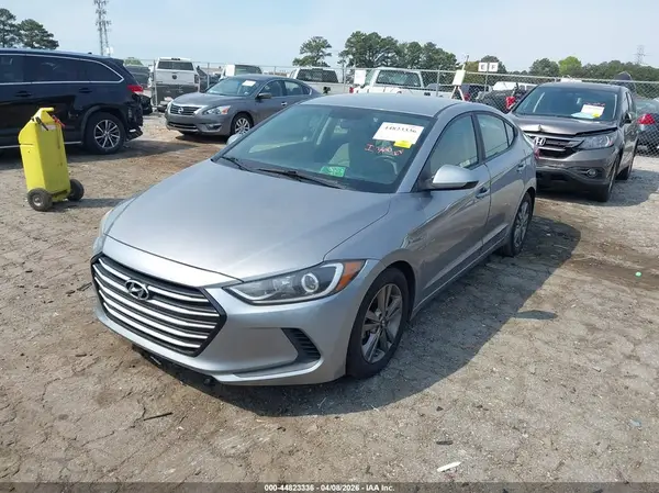5NPD84LFXHH001883 2017 HYUNDAI ELANTRA - Image 2
