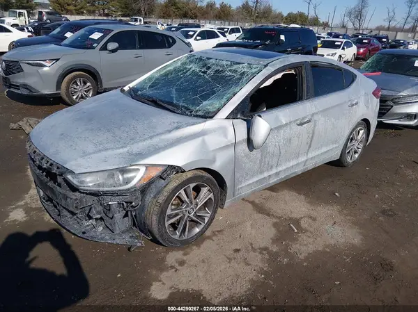 5NPD84LFXHH003438 2017 HYUNDAI ELANTRA - Image 2