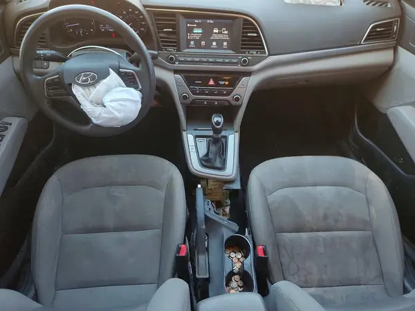 5NPD84LFXHH004914 2017 HYUNDAI ELANTRA - Image 8