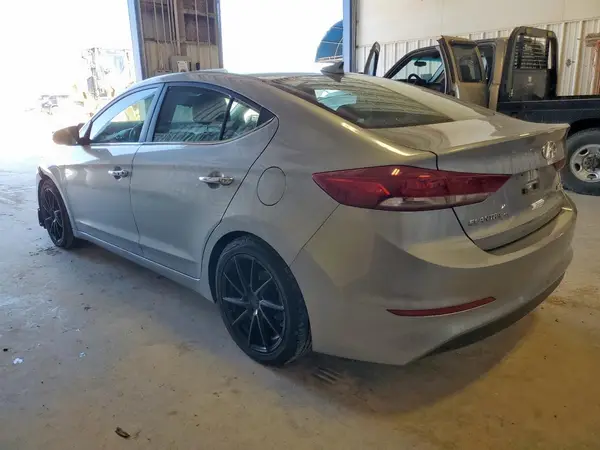 5NPD84LFXHH005190 2017 HYUNDAI ELANTRA - Image 2