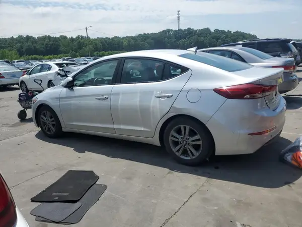 5NPD84LFXHH005402 2017 HYUNDAI ELANTRA - Image 2