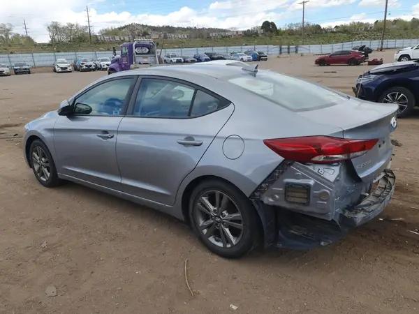 5NPD84LFXHH007134 2017 HYUNDAI ELANTRA - Image 2