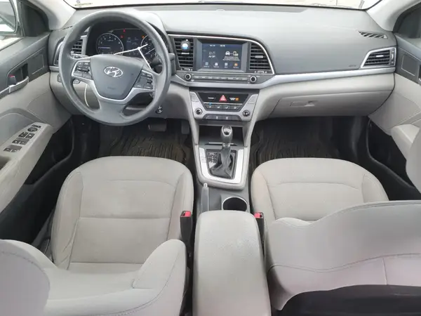 5NPD84LFXHH007134 2017 HYUNDAI ELANTRA - Image 8