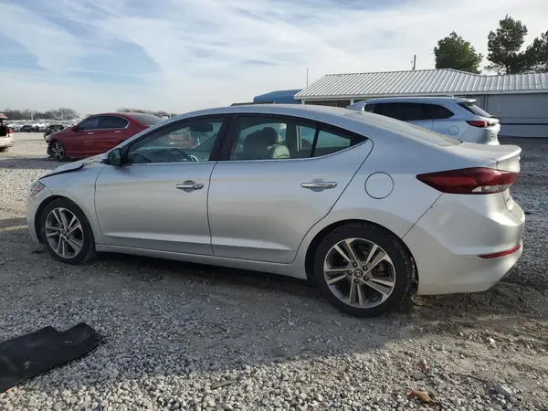 5NPD84LFXHH007277 2017 HYUNDAI ELANTRA - Image 2