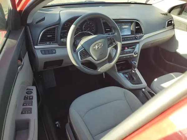 5NPD84LFXHH009398 2017 HYUNDAI ELANTRA - Image 8