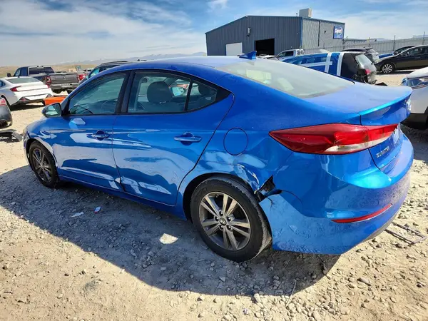 5NPD84LFXHH014357 2017 HYUNDAI ELANTRA - Image 2