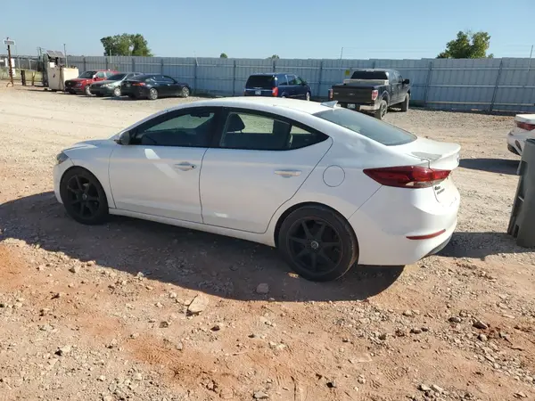 5NPD84LFXHH015377 2017 HYUNDAI ELANTRA - Image 2