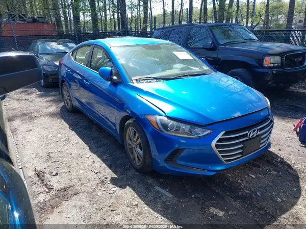 5NPD84LFXHH015928 2017 HYUNDAI ELANTRA - Image 1